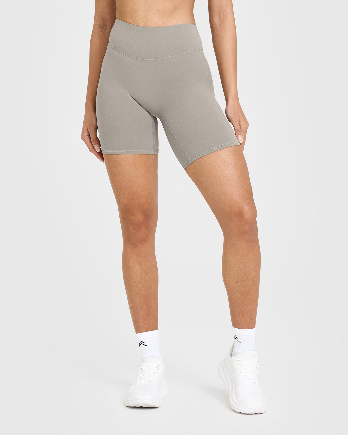 SoftMotion™ Cycling Shorts 8" | Warm Sand