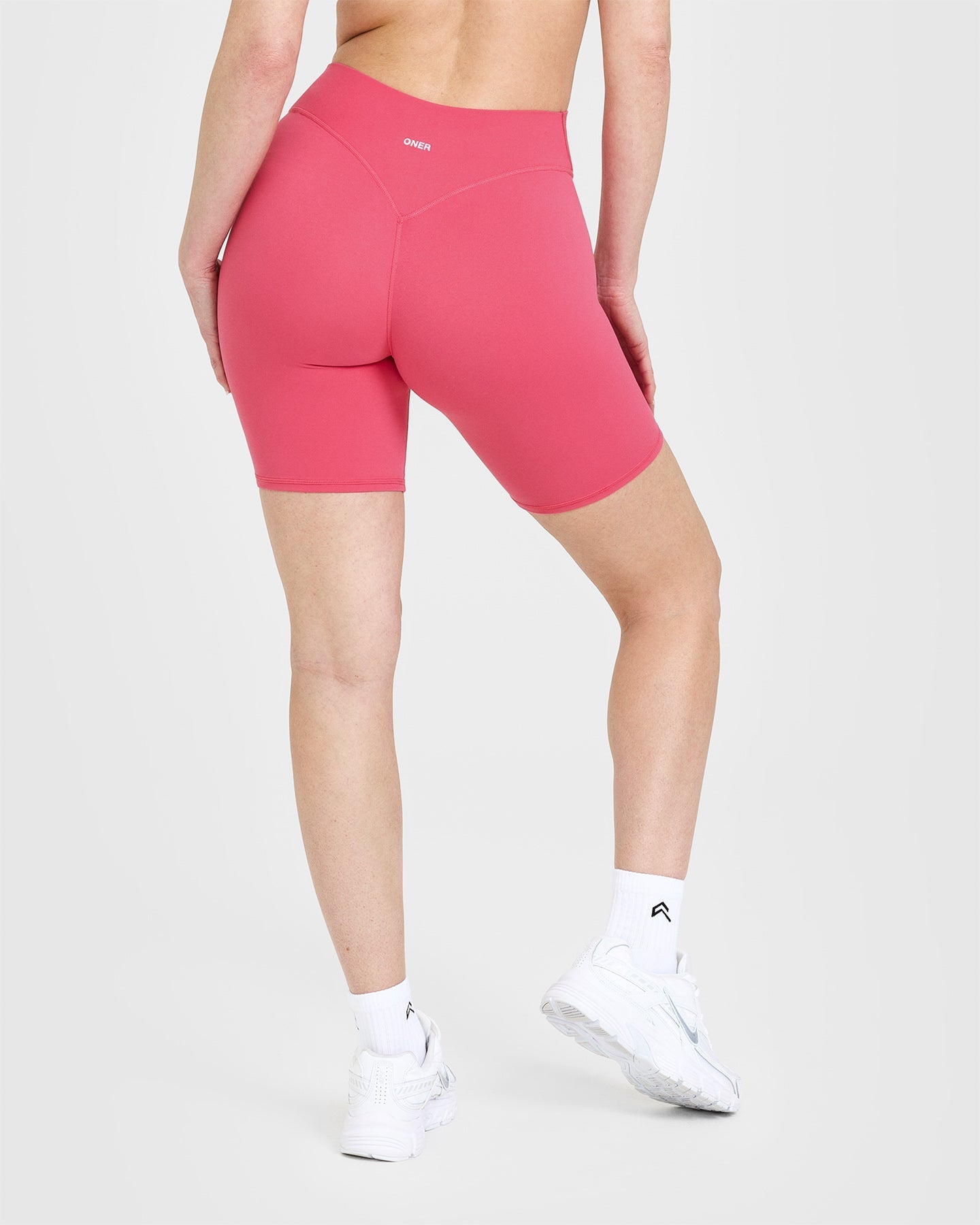 SoftMotion™ Cycling Shorts 8" | Dark Velvet Pink